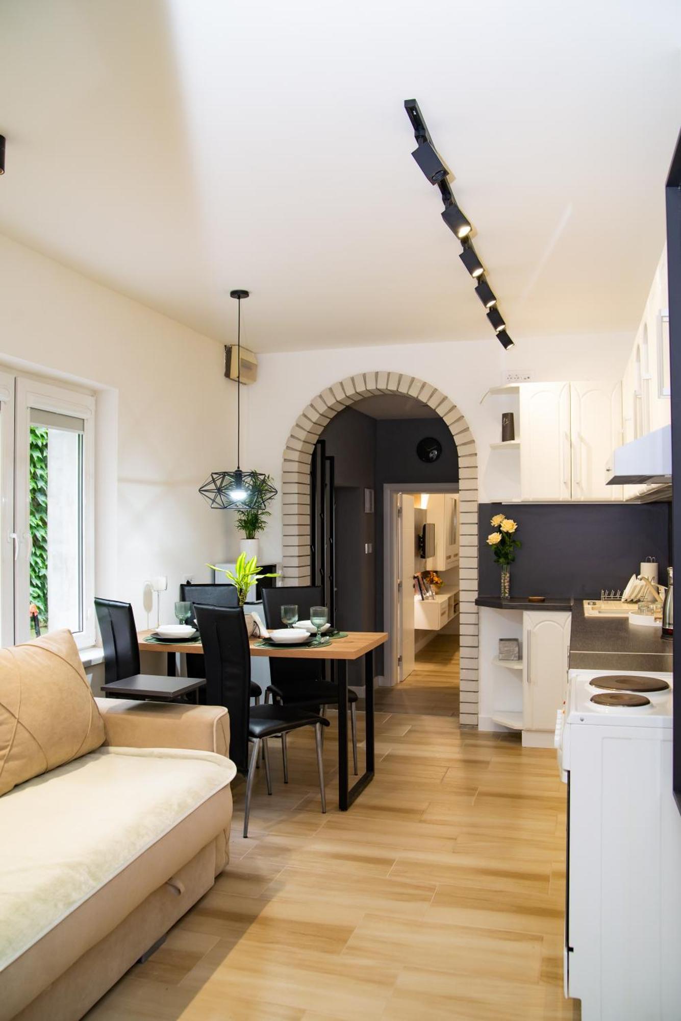 Josephine Apartment 수보티차 외부 사진
