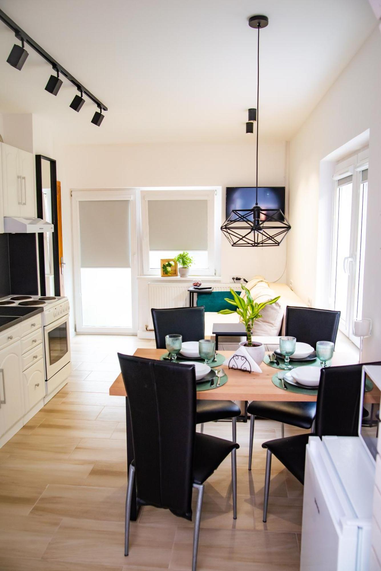 Josephine Apartment 수보티차 외부 사진