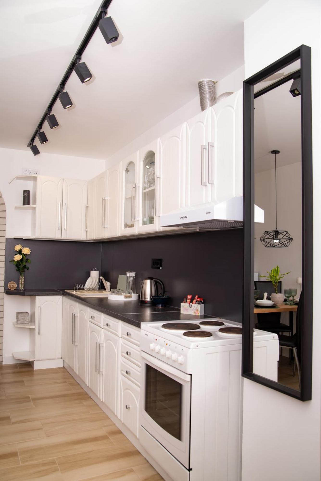 Josephine Apartment 수보티차 외부 사진