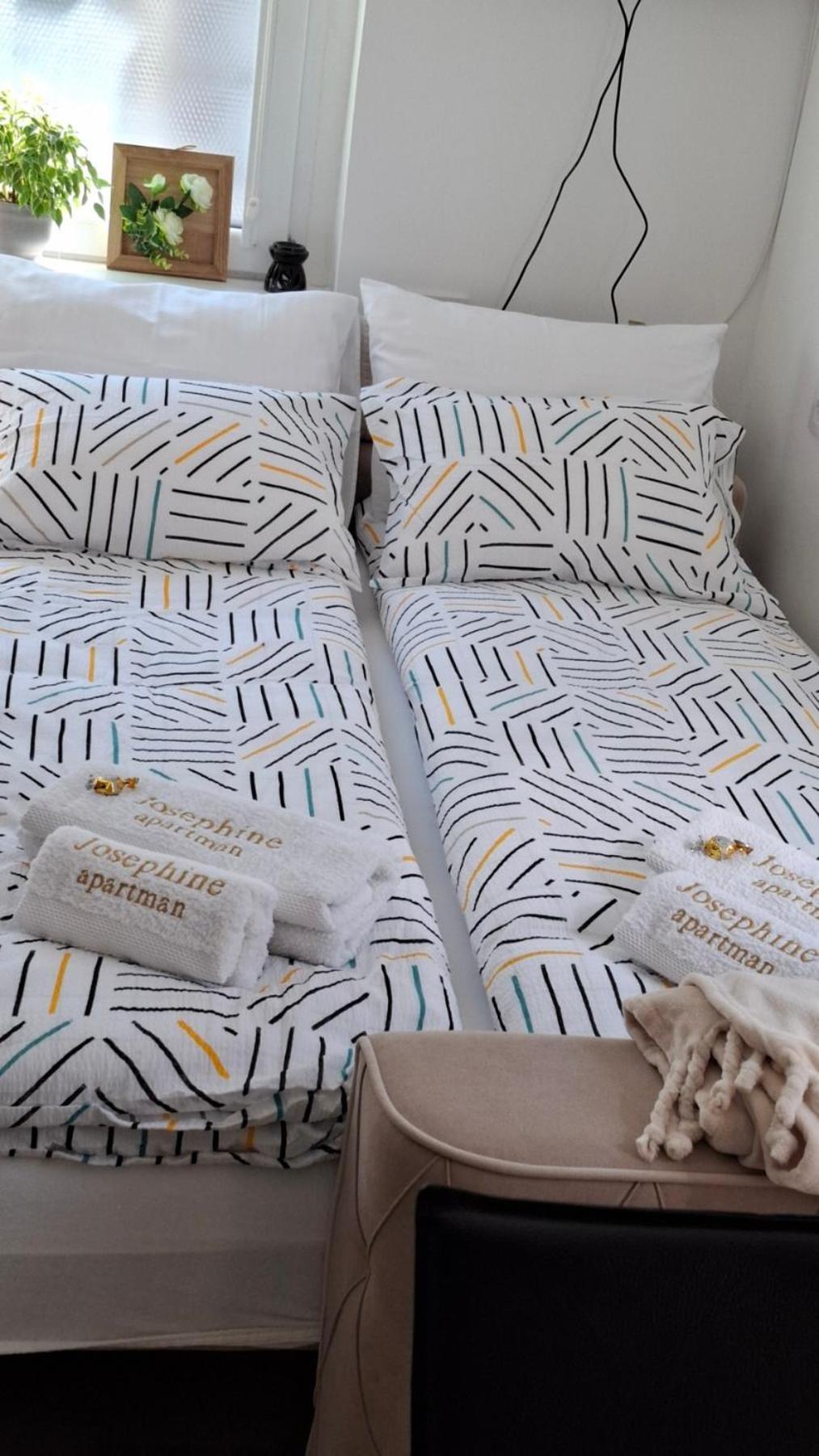 Josephine Apartment 수보티차 외부 사진