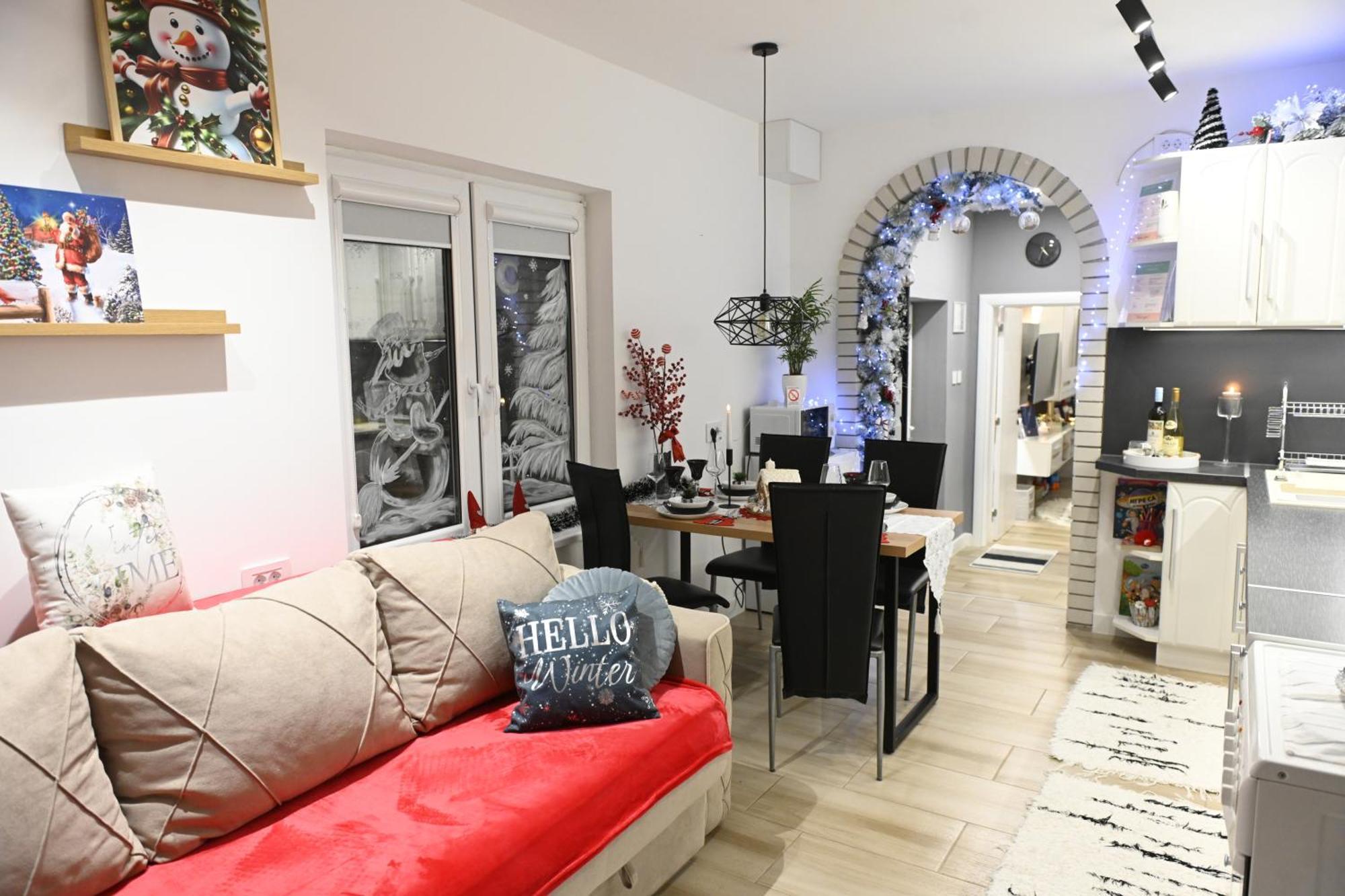 Josephine Apartment 수보티차 외부 사진